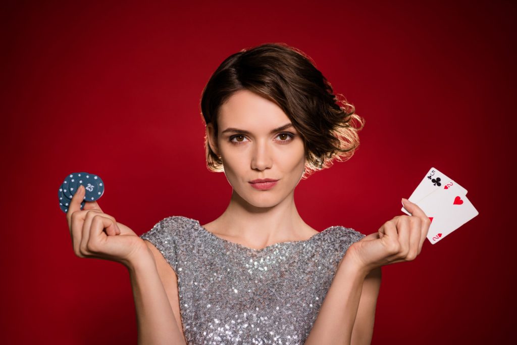 How to Play and Win Real Money in an Online Live Casino